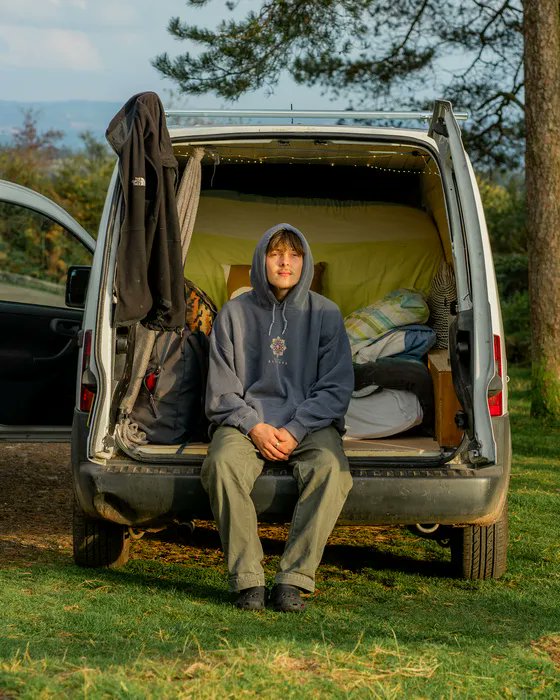 artsuniplym's tweet photo. Explore the work of our emerging photographers at @positivelightp in #Exeter from 13-17 May. The exhibition dives into subjects ranging from nomadic living, and the South West LGBT+ community, to the Cornwall housing crisis, and constructs of beauty. https://t.co/4vnwQPmpNo https://t.co/wqzPDckRKo