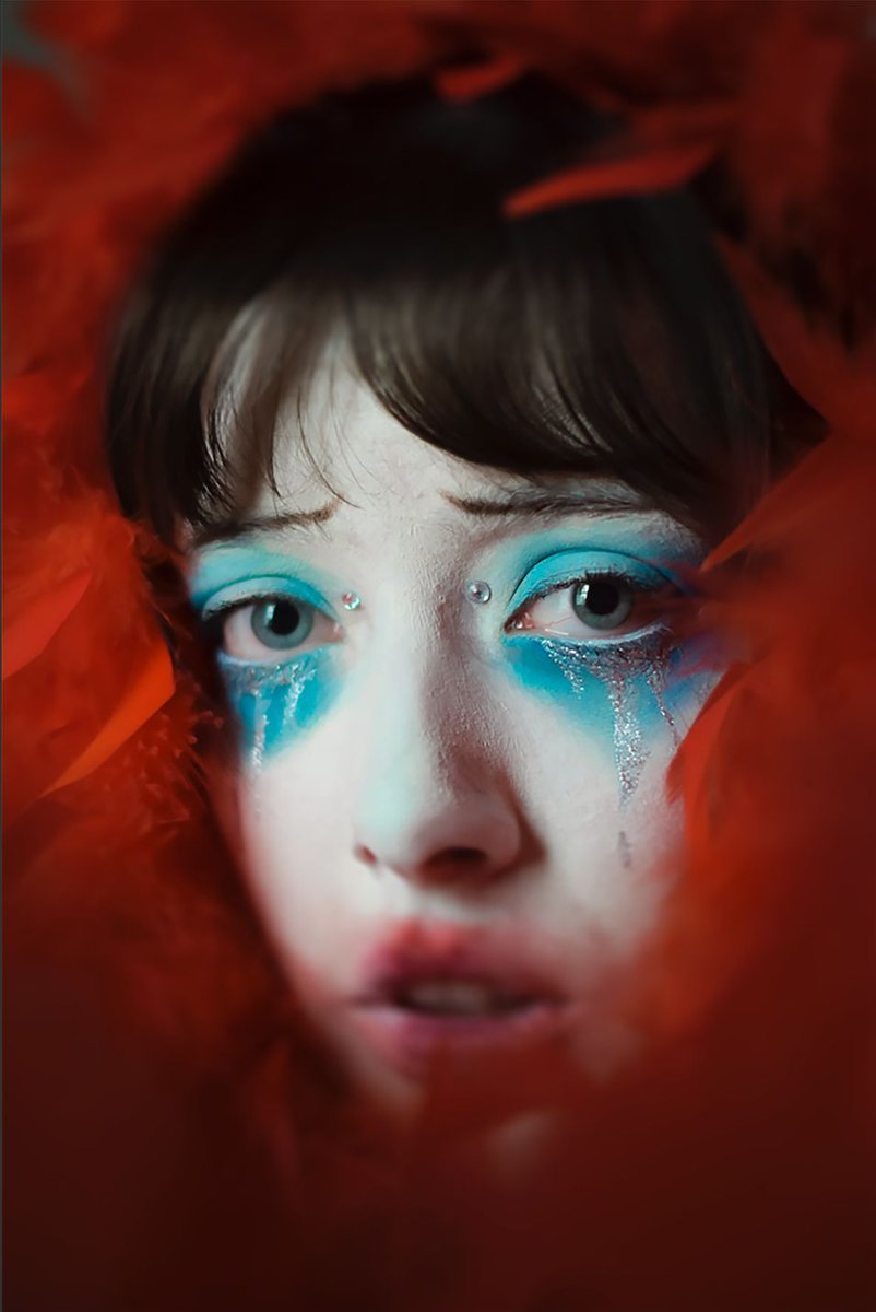 artsuniplym's tweet photo. Explore the work of our emerging photographers at @positivelightp in #Exeter from 13-17 May. The exhibition dives into subjects ranging from nomadic living, and the South West LGBT+ community, to the Cornwall housing crisis, and constructs of beauty. https://t.co/4vnwQPmpNo https://t.co/wqzPDckRKo