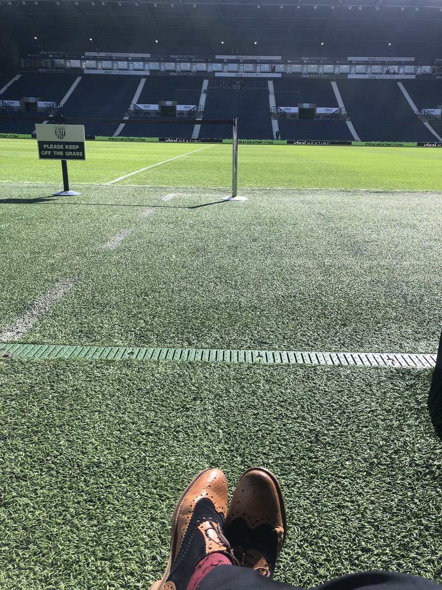 FMHursty's tweet photo. Well the weatherโs delivered ๐
Proper end of season vibes for the last game on the mic this season @wba ๐คโฝ๏ธ
#stadiumannouncers #wbabar https://t.co/GRAXDgqZo3