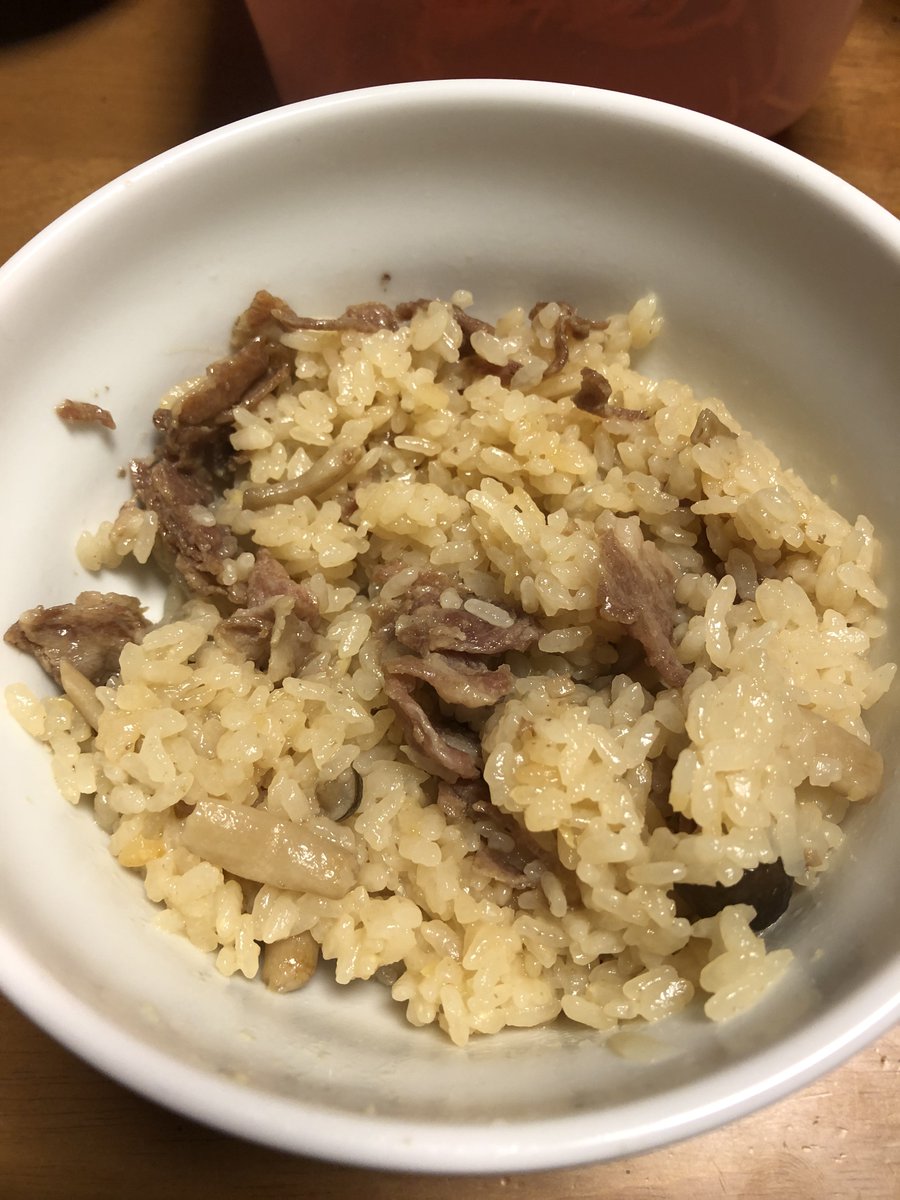 豚肉の炊き込みご飯でした
味薄くなってしまった 