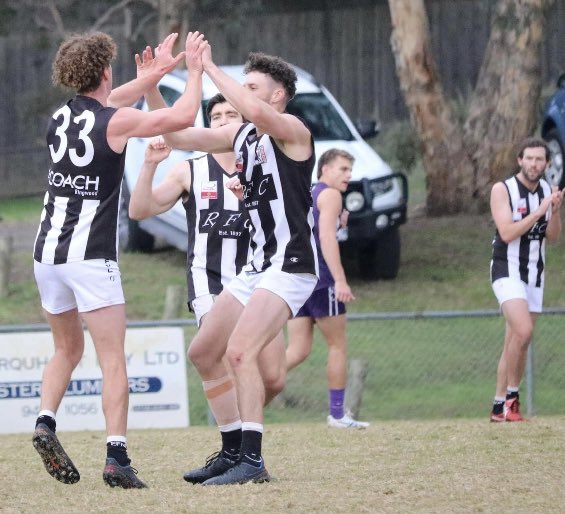 Seniors full time score - 
Ringwood: 12.11.83
Templestowe: 11.4.70
🕷#redbacks2022