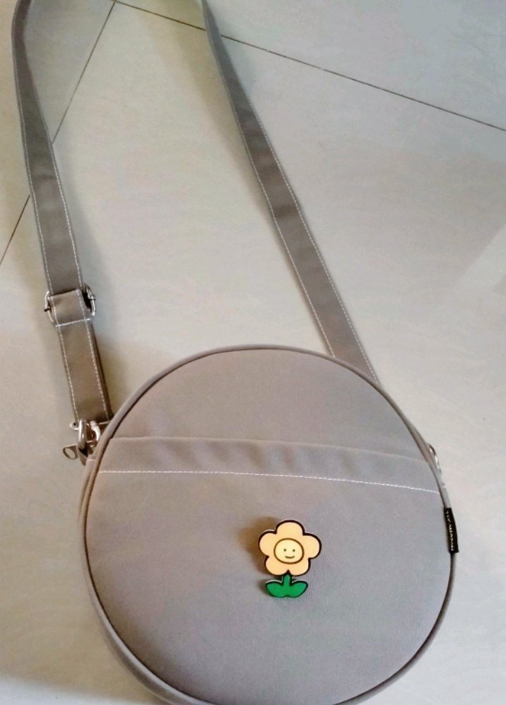mianehajima's tweet photo. 18. tas

bisa dijadiin tote bag maupun slingbag 😍
pin nya hadiah itu
di toko zawoo atau >> https://t.co/pskm1Gw381 https://t.co/veGvpk83se