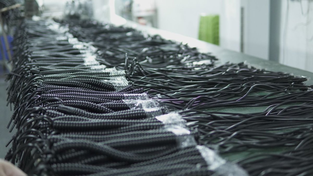 Yeming_Nine's tweet image. Yeming's traditional product line: vehicle and ship connection cables, this coiled cables has been in the production line for more than ten years. #damavo #coiledcables
I am grateful to customers for their care and support over the years

more at : cableym.com/power-cables.h…