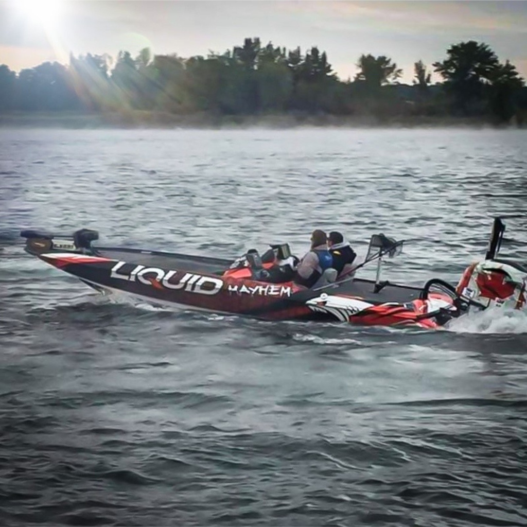 LiquidMayhem_'s tweet photo. Who is hittin the water this weekend?
side note... isn't this the slickest boat wrap on the water?
We think so! 🤘🏼
📸 @bmacfishing_nevergiveup5
#NoFishCanResist #LiquidMayhem
#MayhemBaitCo #OutFishEveryone #basstour #bassfishingtour #bucketmouth #largie #largemouth https://t.co/Wo9ZLyHwZC