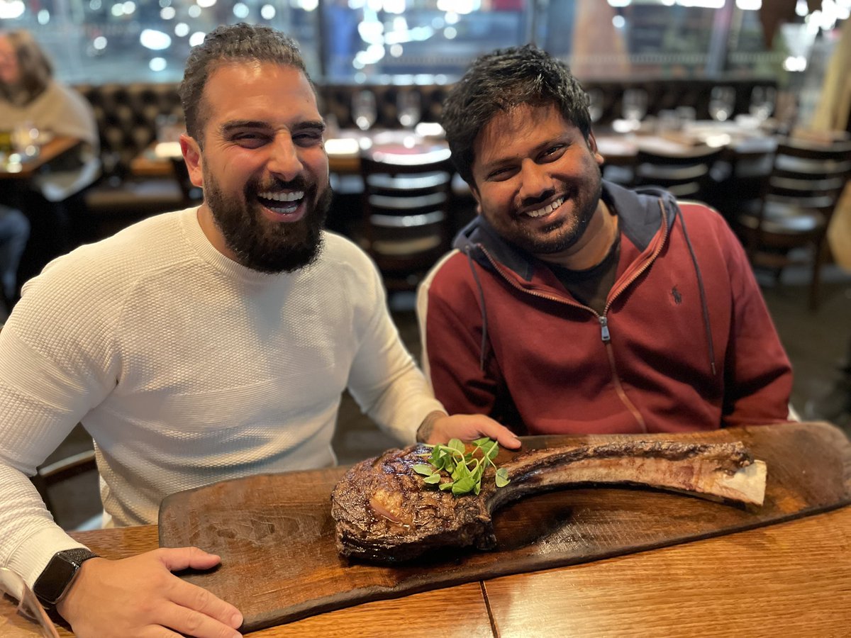 OzraeliAvi's tweet image. Who’s happier, me or my Uber driver?