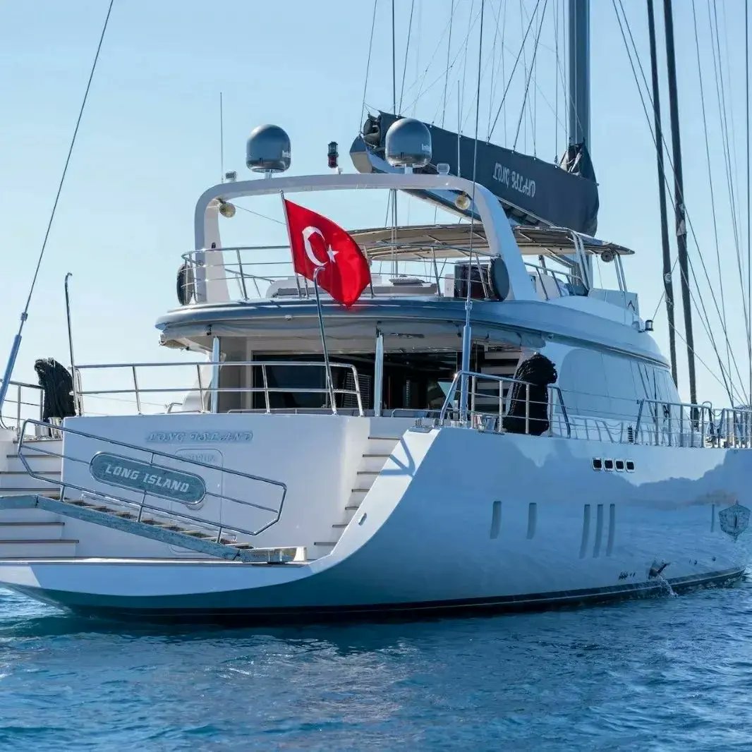 MarHolidayDeals's tweet photo. NEW YACHT WILL BE READY FOR 2022 SUMMER 
M/S  LONG ISLAND ... ⛵️⚓️(40 MTS ,5 CABINS &amp; 5 SHOWER AND WC , NEW BUILT 2021)

If you are a group of 10 people, 
For May - October: 45.500€ per week, 
June - September:  56.000€ per week, 
July and August 63.000 € per week
#bluevoyage https://t.co/8brBebH8wg