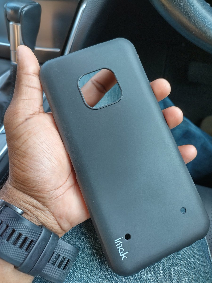 Not that the #NokiaXR205G needs it, but anyone looking for a protective case, the IMAK case is thin, and allows better grip!
Definitely recommended. On a side note, the #GorillaGlassVictus has been amazing. No scratches or even scuffs till date .
#shotonnokia
#nokia