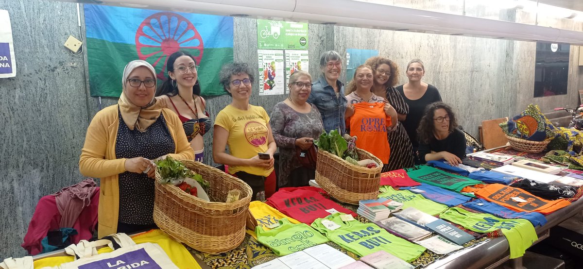 KerasButi's tweet photo. Som molt contentes de participar a la 2ª edició de la #FESLH, compartint la jornada al Mercat del Torrent-Gornal amb cada cop més iniciatives d'Economia Social i Solidària de #LHospitalet. Veniu a informar-vos sobre els nostres productes ecològics i de proximitat! #ESS https://t.co/hN7a5iybDg