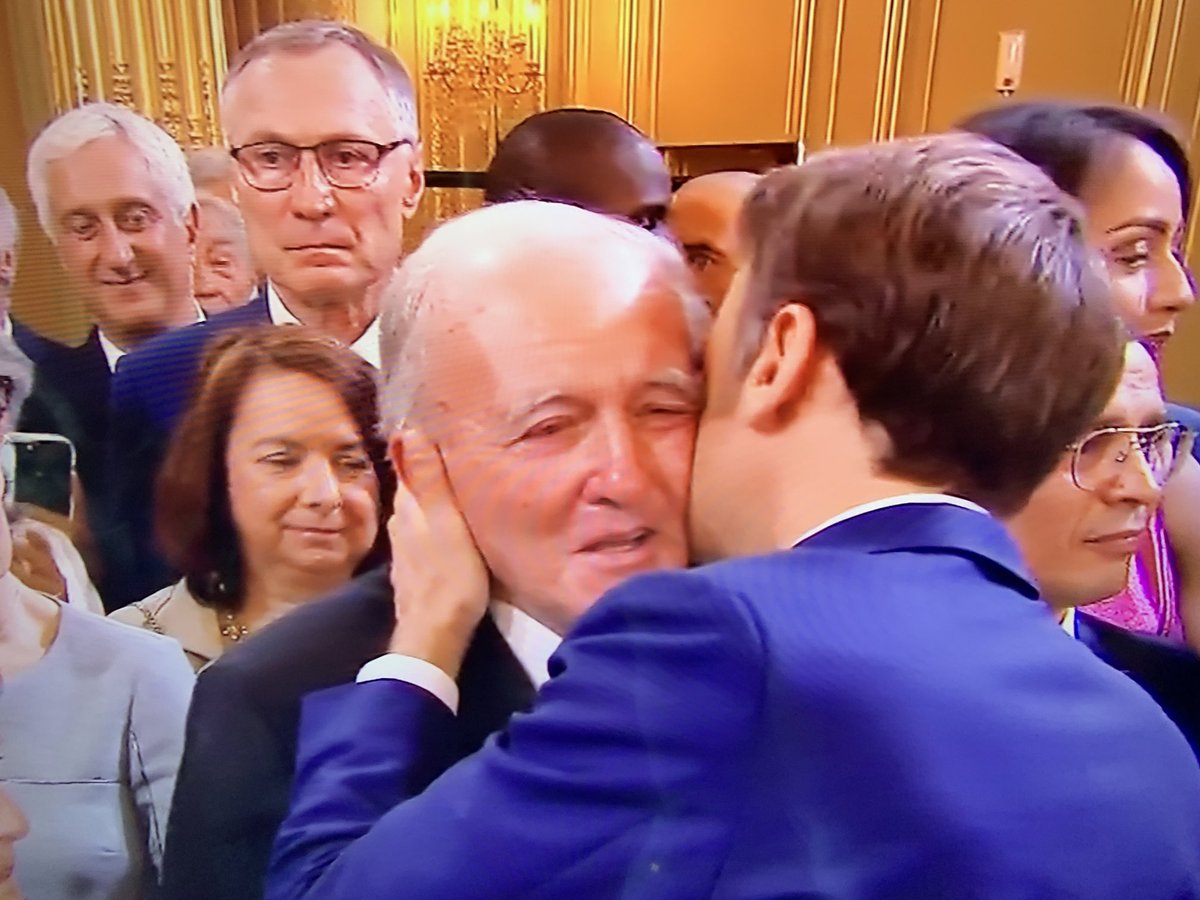 #investiture #Macron 
Le père de Samuel Paty