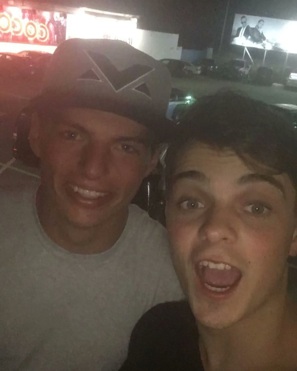 MartinGarrix's tweet photo. throwback! @Max33Verstappen ❤️❤️❤️ https://t.co/Zz7TWvM2Ls