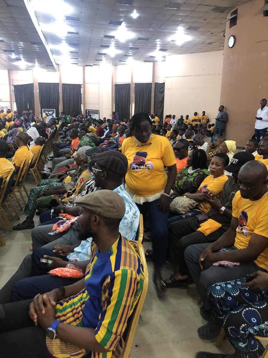 olusogaowoeye's tweet photo. The activation of the Osinbajo Grassroots Organization in Lagos ongoing. Grassroot leaders across the 57 LCDA and wards are undergoing inauguration and training. The post-ticket phase has commenced. https://t.co/47WRjT1mQ5