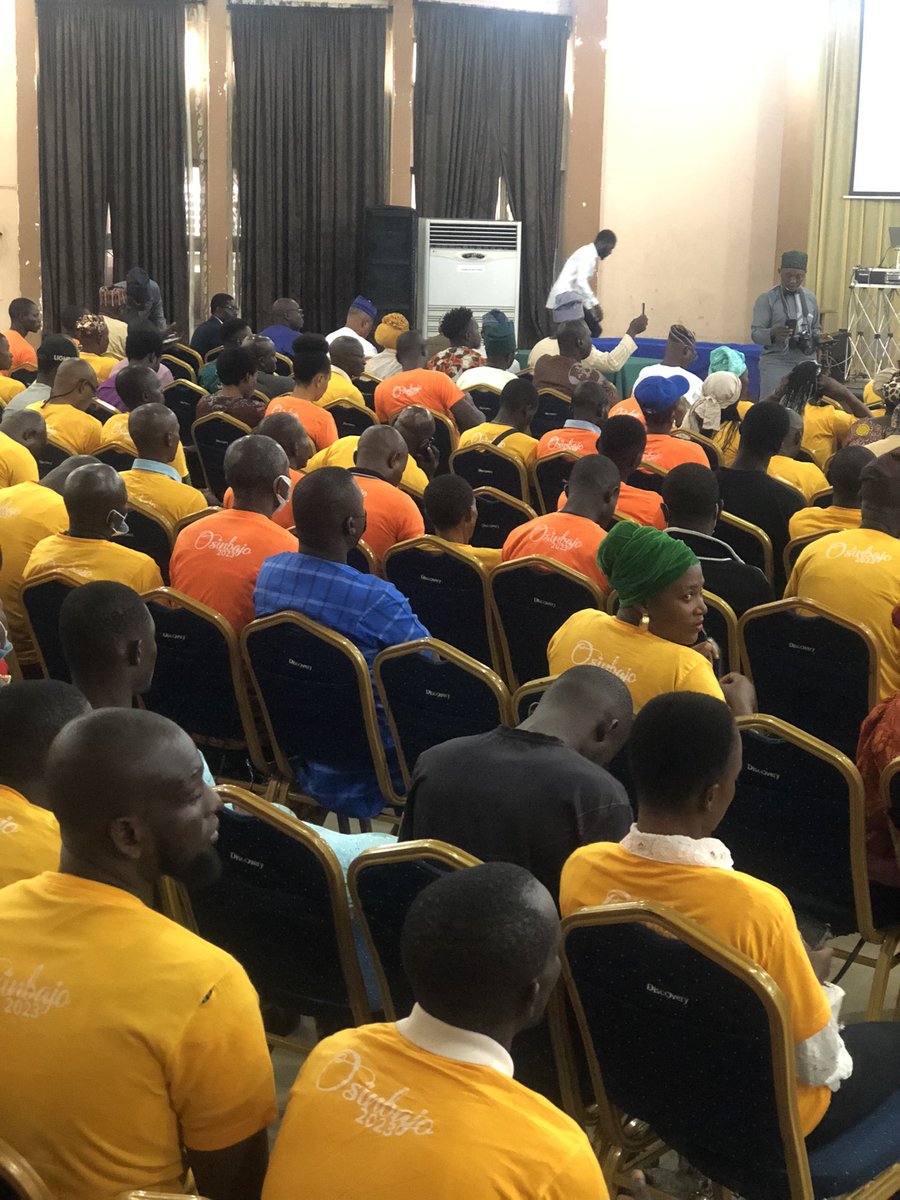 olusogaowoeye's tweet photo. The activation of the Osinbajo Grassroots Organization in Lagos ongoing. Grassroot leaders across the 57 LCDA and wards are undergoing inauguration and training. The post-ticket phase has commenced. https://t.co/47WRjT1mQ5