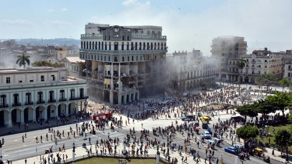 BrunoRguezP's tweet photo. Nuestro agradecimiento a gobiernos, organizaciones, amigos y a quienes desde diversas partes del mundo han expresado, en este momento de aflicción, su solidaridad con nuestro pueblo y los familiares de las víctimas del trágico accidente acaecido en el #HotelSaratoga.

#FuerzaCuba https://t.co/d5HUijmMGJ