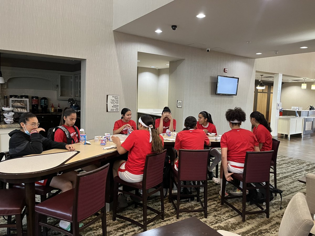 suncityhype2026's tweet photo. Rise and shine!!! Breakfast at 6:30

#studentathletes #ncaawbb #collegebasketball #elpaso #girlsbasketball #hoops #hoopers #ballers #balleralert #ballislife #highschoolgirlsbasketball https://t.co/lrWswzeWC2