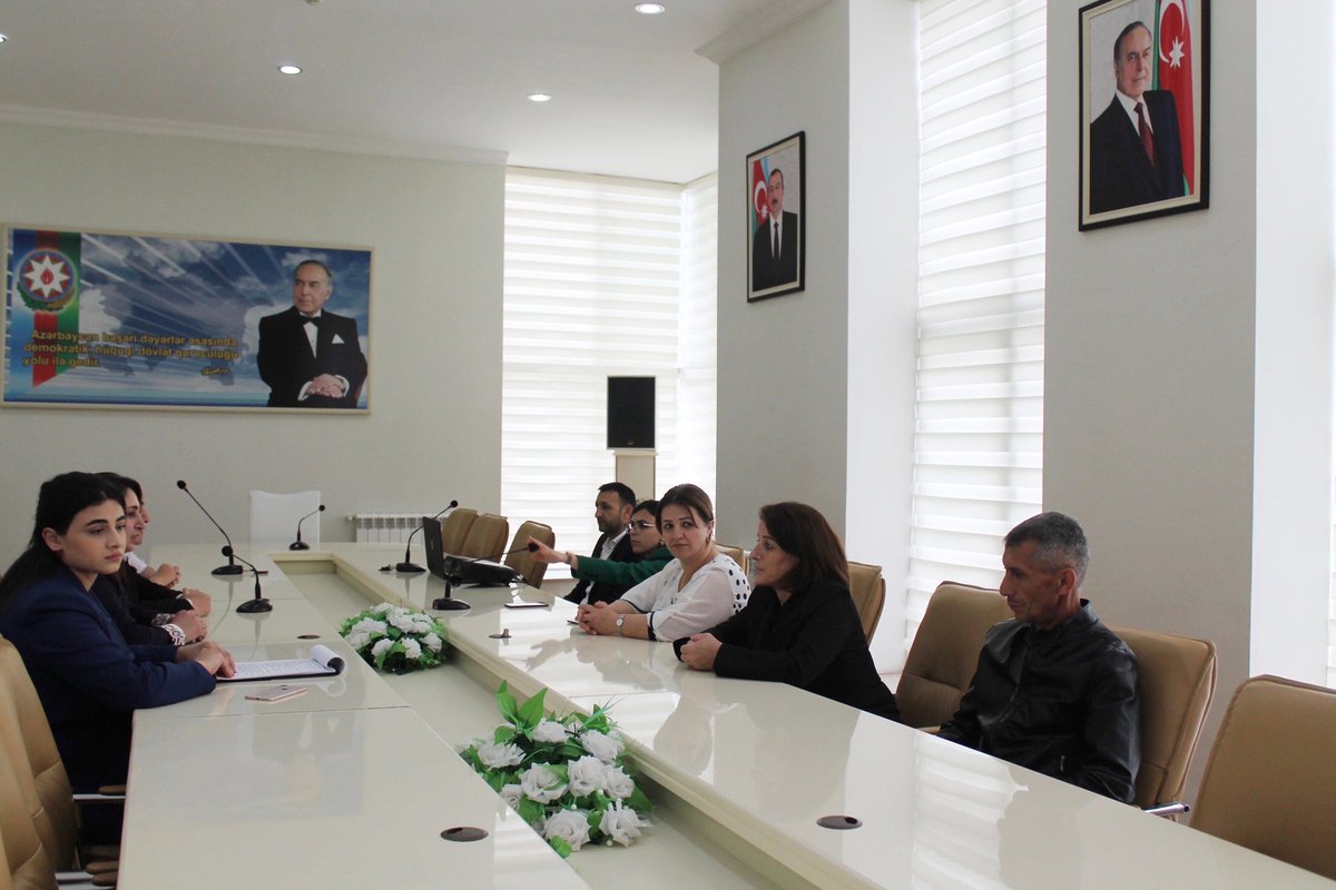 masalli_rih's tweet photo. Masallı rayon Heydər Əliyev Mərkəzində “Heydər Əliyev və azərbaycançılıq” mövzusunda dəyirmi masa keçirilib.

Tədbirdə Masallı rayon Heydər Əliyev Mərkəzinin əməkdaşları ilə yanaşı Masallı Tarix-Diyarşünaslıq Muzeyinin əməkdaşları da iştirak ediblər. https://t.co/VI8hLpd1Ui