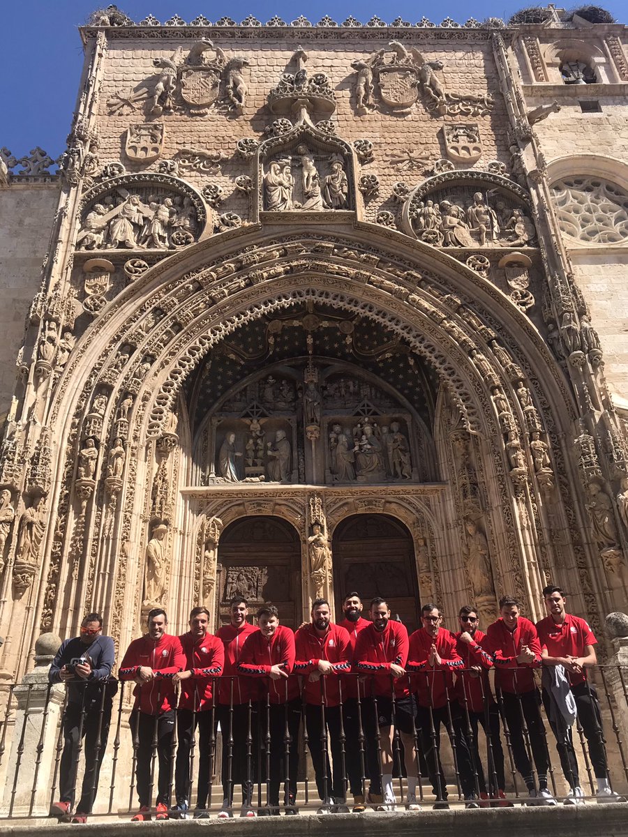 CordobadeBM's tweet photo. De paseo por Aranda de Duero, tiempo para culturizarnos con esta maravilla del gótico castellano (Consultado en wikipedia, obvio) https://t.co/6ssJO7PLNm