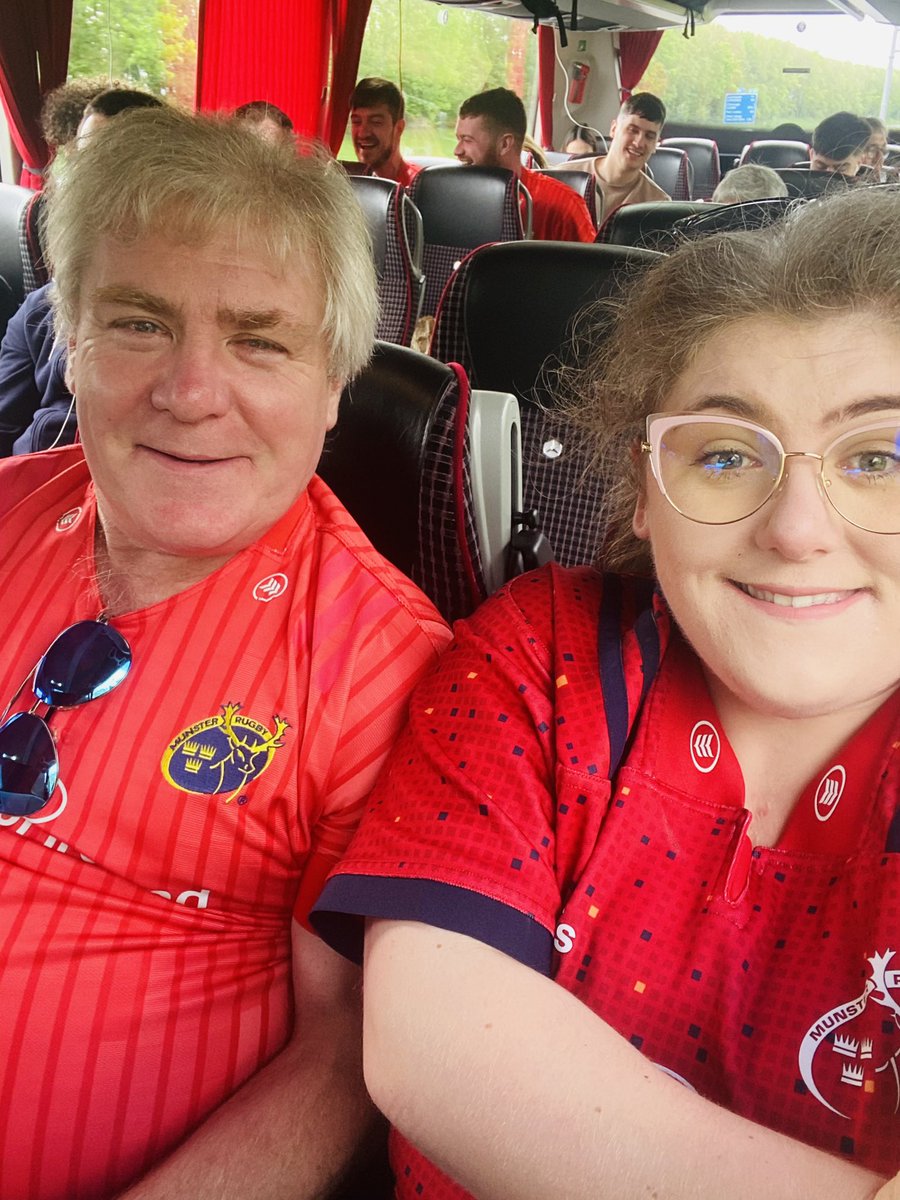 lou_o_donnell's tweet photo. @Munsterrugby @threeredkings Just hitting Nass now! Early start for the pilgrimage, but voices ready and spirits high. #SUAF #MUNvTOU #TeamofBus #MunsterMarchOn β€οΈ https://t.co/AnbxaOIO2U