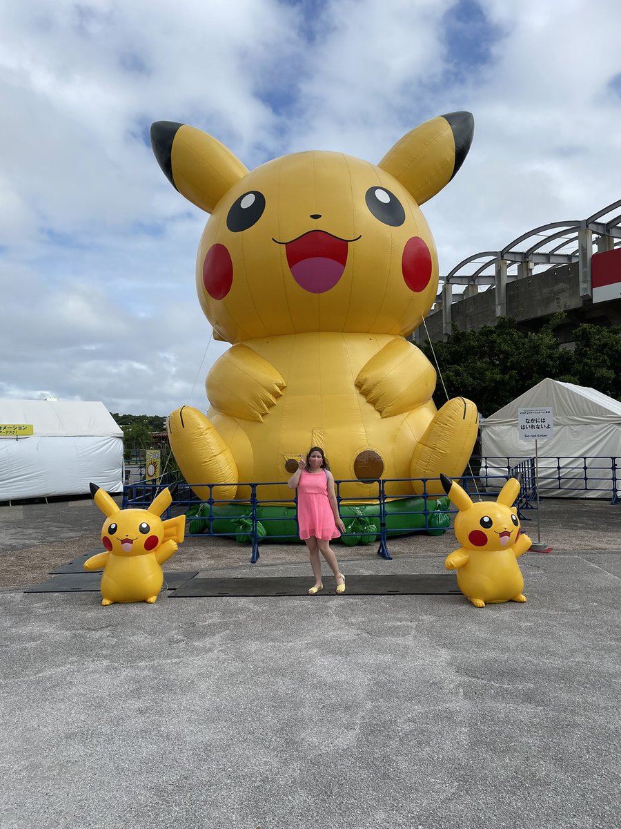 AlegreRosada's tweet photo. Mi primera #pikachuparade #okinawa #pikachuoutbreak #pokegenic #japon
#そらとぶピカチュウプロジェクト https://t.co/Ls0qlrFIhN