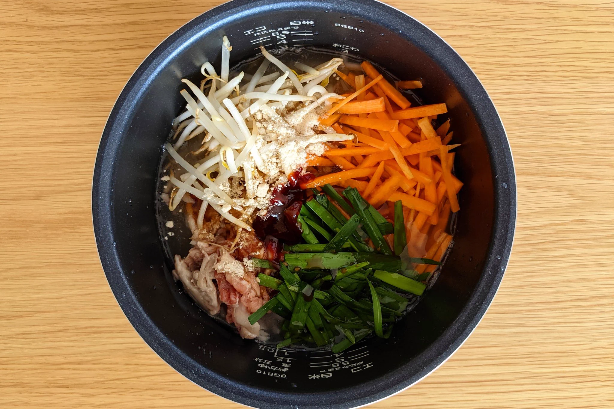 普通のビビンバよりお手軽！？ビビンバ風炊き込みご飯。