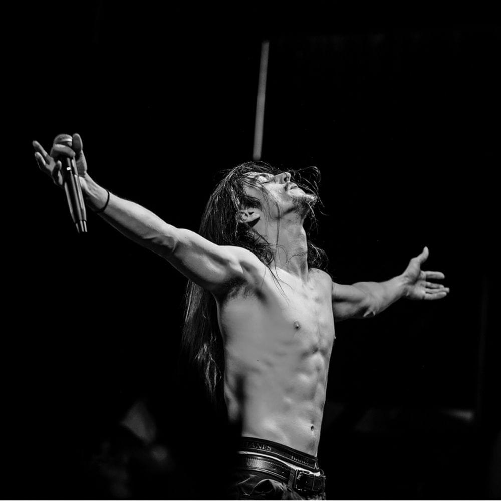okvezu's tweet photo. most of killstation's songs are my thoughts taken from my head, take sarcoma for instance now

#killstation #music #sarcoma https://t.co/XyzkKLzC0E