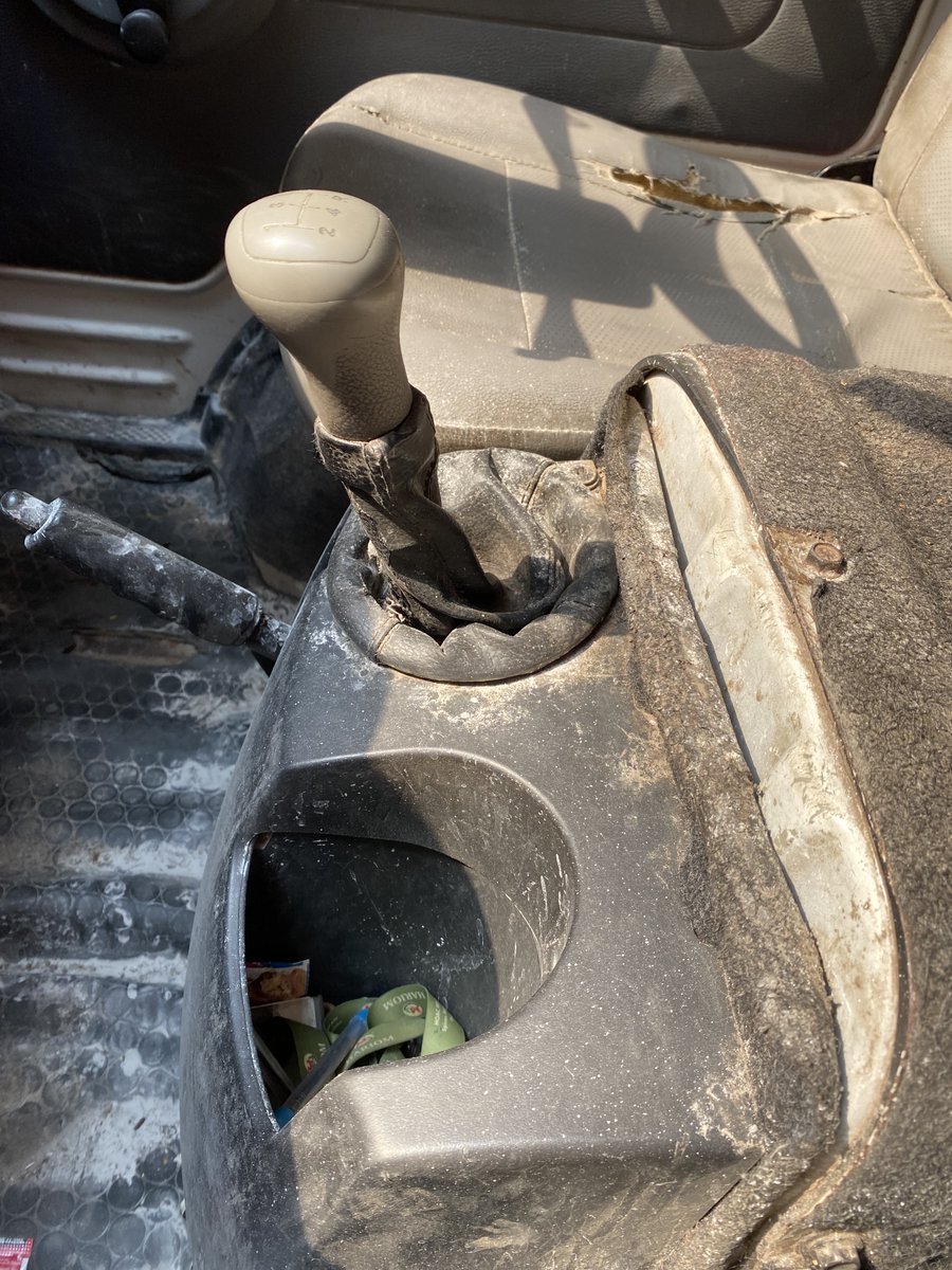 hariomatta's tweet photo. Worst Service By @TataMotors 

We had given our Tata Ace vehicle for service at "Drivelife Automobile Pvt Ltd" Plot No. 837, Near Jain Mandir, Shahbad Mohammadpur (Dwarka) 110061 and they returned it in the worst condition. 
Assisting Person - Shailesh Kumar Sharma (manager) https://t.co/YFKnlMPpYC