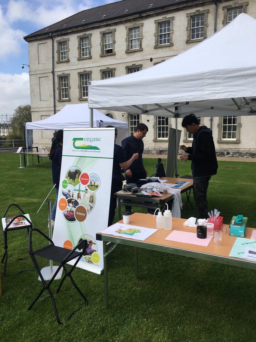 KarenDaly053's tweet photo. We’re here! Setting up the ⁦@teagasc⁩ stand ⁦@NMIreland⁩ with ⁦@TellusGSI⁩ ⁦@GeolSurvIE⁩ for the Down to Earth Exhibition and open day. https://t.co/fcu7GpMoyu