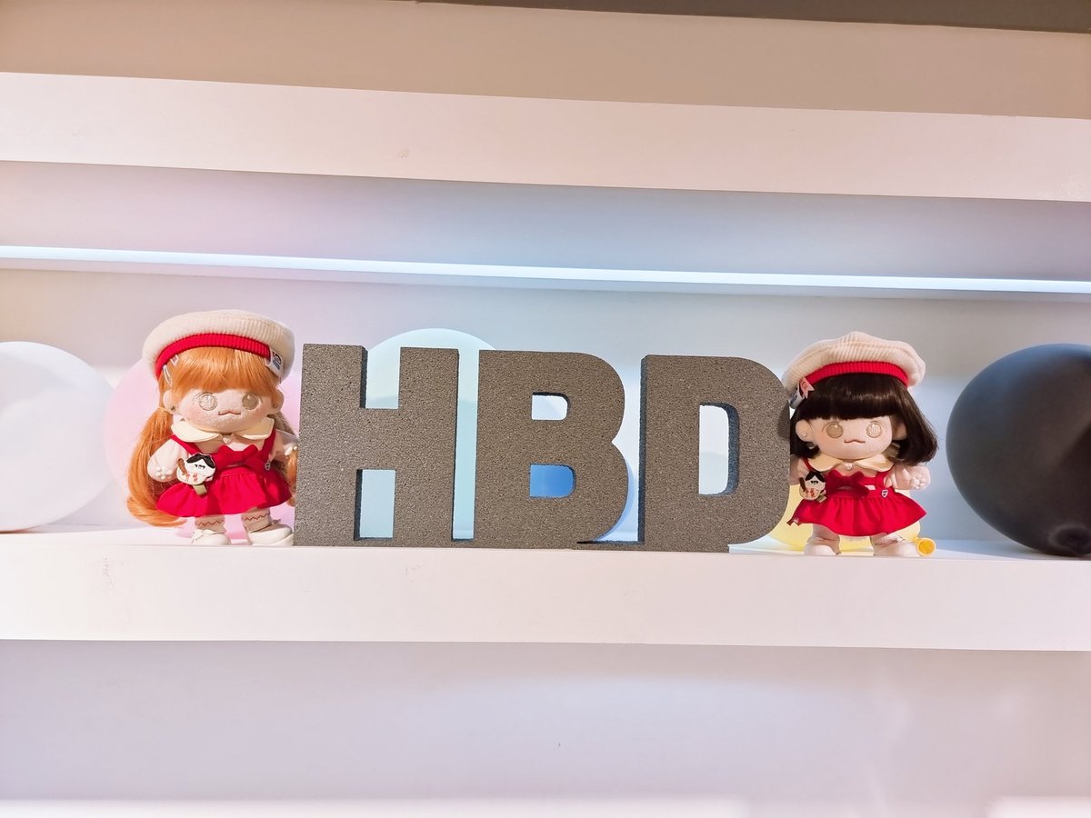 the_moon_mamang's tweet photo. 하루 지났지만 생일축하해❤🎉

#백현이의_31번째_봄
#HappyBaekhyunDay
#해피큥데이
#터래기야_큥생일축하해_보내줘

뚜배님이랑 생카 마지막날 끝나기전에 호다닥 다녀오기😆

🎂@PhotocafeM🎉 https://t.co/UUKopQ1bk9