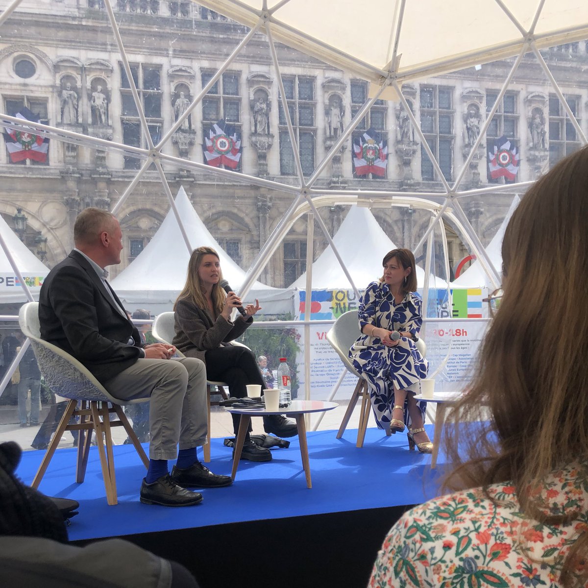 MdEuropeParis's tweet photo. 🗳 « Le droit de vote à 16 ans, pourquoi pas ? » Bénédicte Charrier @AssoCoexister.

🇫🇷🇪🇺 Beaucoup de jeunes sont engagés, ont des idées et des causes à défendre. Ils doivent pouvoir être entendus sans être constamment dans une posture de résistance, explique Bénédicte Charrier. https://t.co/myVZLikFBd