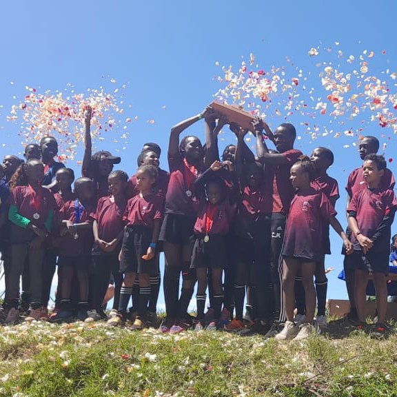 SCSLearningNBI's tweet photo. WINNERS!!! 🎉🎊Congratulations to the St. Christopher's International School Cross Country Team for winning the 2022 K.A.I.S Cross Country Competition 👏 👏 #TimetoPerform #SemperExcelsius https://t.co/te8axZr3ha