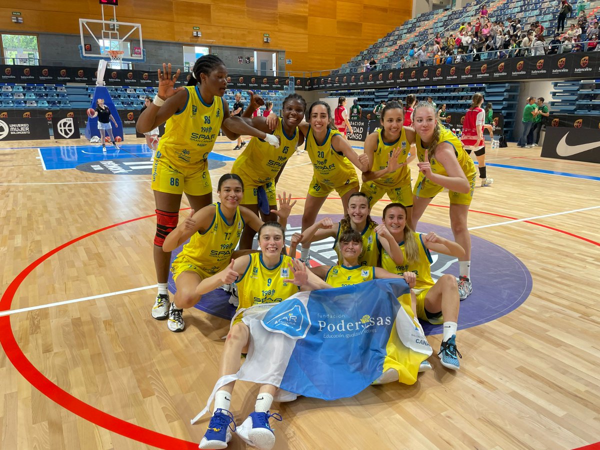 cbislascanarias's tweet photo. Final en Huelva. Gana SPAR (104-64). Las nuevas 10 campeonas de una saga interminable. Poderosas!!!
 
🤝 @SPARGranCanaria  
🤝 @lacajadcanarias
🏀 @BaloncestoESP https://t.co/4yFPbPUlpR