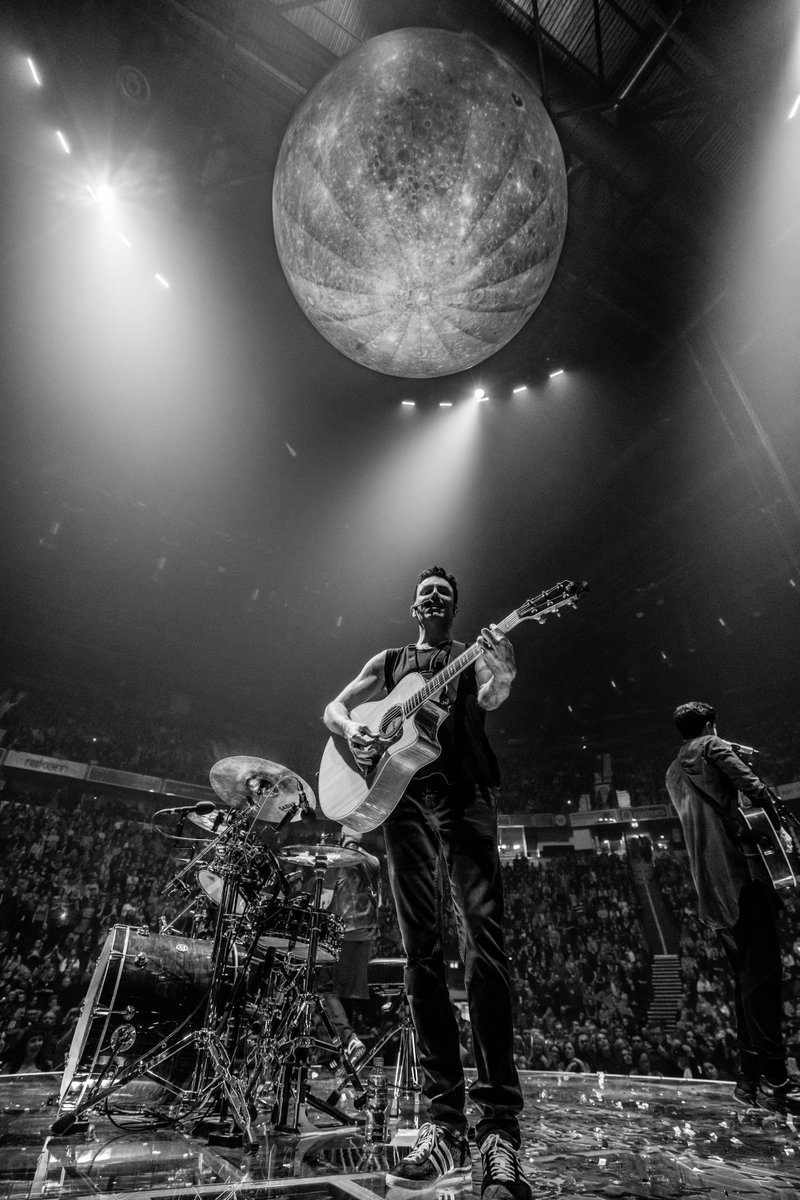 thescript's tweet photo. UK and Ireland... Tour starts ONE WEEK TODAY! Belfast is up first and we can't wait to see ye 💚🙌🏻 #talesfromthescripttour https://t.co/uLQB5joCZC