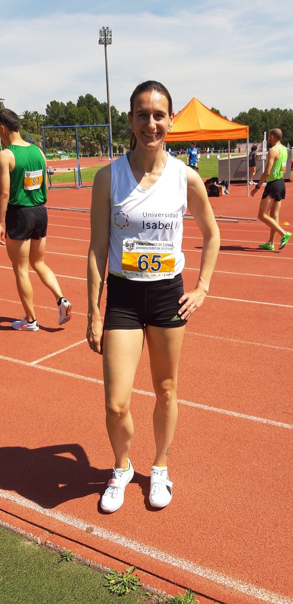 ui1DeporteSalud's tweet photo. 🔝🏃🏻‍♀️ Beatriz Ferrando, alumna del Master en Formación del Profesorado de la @ui1Universidad,  lista para la Final de Salto de Altura en el #CEU2022 de Atletismo. https://t.co/lC8QWcCNwa