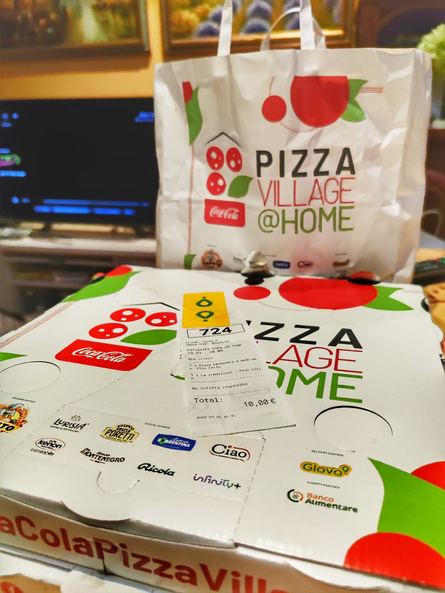 Come si fa a non amare la pizza? 🍕
Io ho acquistato una special box di Coca Cola Pizza Village con pizza, coca cola e tanti altri prodotti d'eccellenza. Ed ho anche scoperto una nuova pizzeria che fa ottime pizze.
I ❤️ Pizza 🍕
