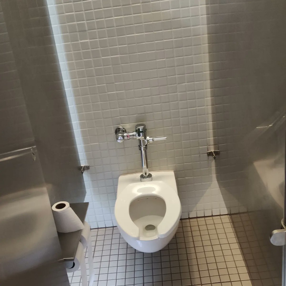 BearBackPod's tweet photo. Benja wants to start a blog where he rates public bathrooms (he goes to the bathroom a lot... Really should get that checked!).
Listen to our series finale to see why the Houston Library bathroom got 3.5 stars!
#BearBack #houston #texas #houstonlibrary #podcast #seriesfinale https://t.co/o18bWHNw0I