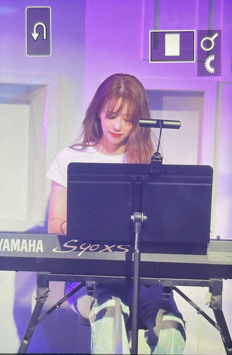 19940923_com's tweet photo. 220507

내가 가장 좋아했던 조합(?

#이미주 #이수정 #러블리즈 https://t.co/Jmgh0uOFgn
