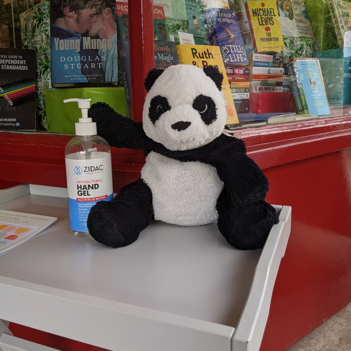 Please look after this (Panda) bear! We're taking care of this lost teddy, left behind this morning outside the bookshop. Please share! 🐼 @DulwichVillage_