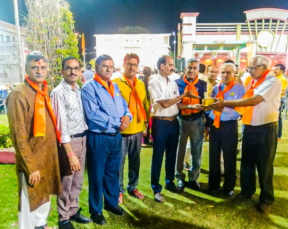 SDMBSJAIPUR's tweet photo. "जय भास्कर"
https://t.co/PdIQZ7rqAk https://t.co/iRweLhyDo9