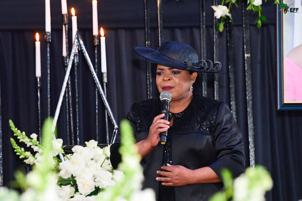 Nethononda Blessings 🇿🇦🇿🇦🇿🇦🇿🇦 on Twitter "Rebbeca Malope at the