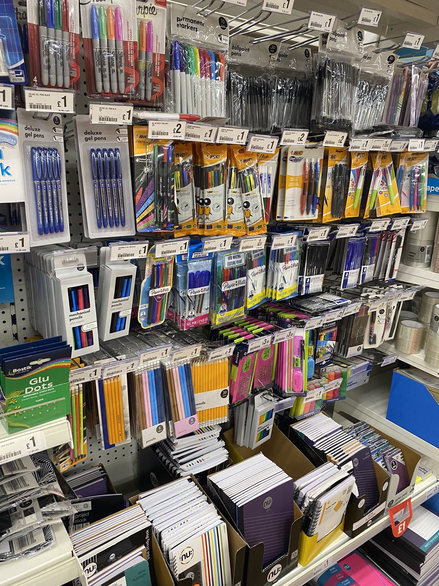 MrDixonLSO's tweet photo. Since working in education, I feel strangely drawn to this section of a shop! What is this kind of voodoo 😝 #LSOproblems #education #stationary #loveagoodpen https://t.co/vNv7aGeebr
