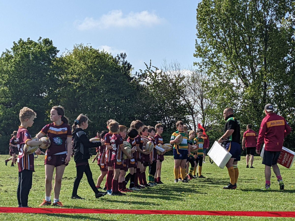 BulldogsRLFC's tweet image. A really busy morning at a sun soaked Kennel today. Positive numbers, and some new faces. Thanks to the players and coaches of @RetfordRUFC for coming to see what we’re all about.