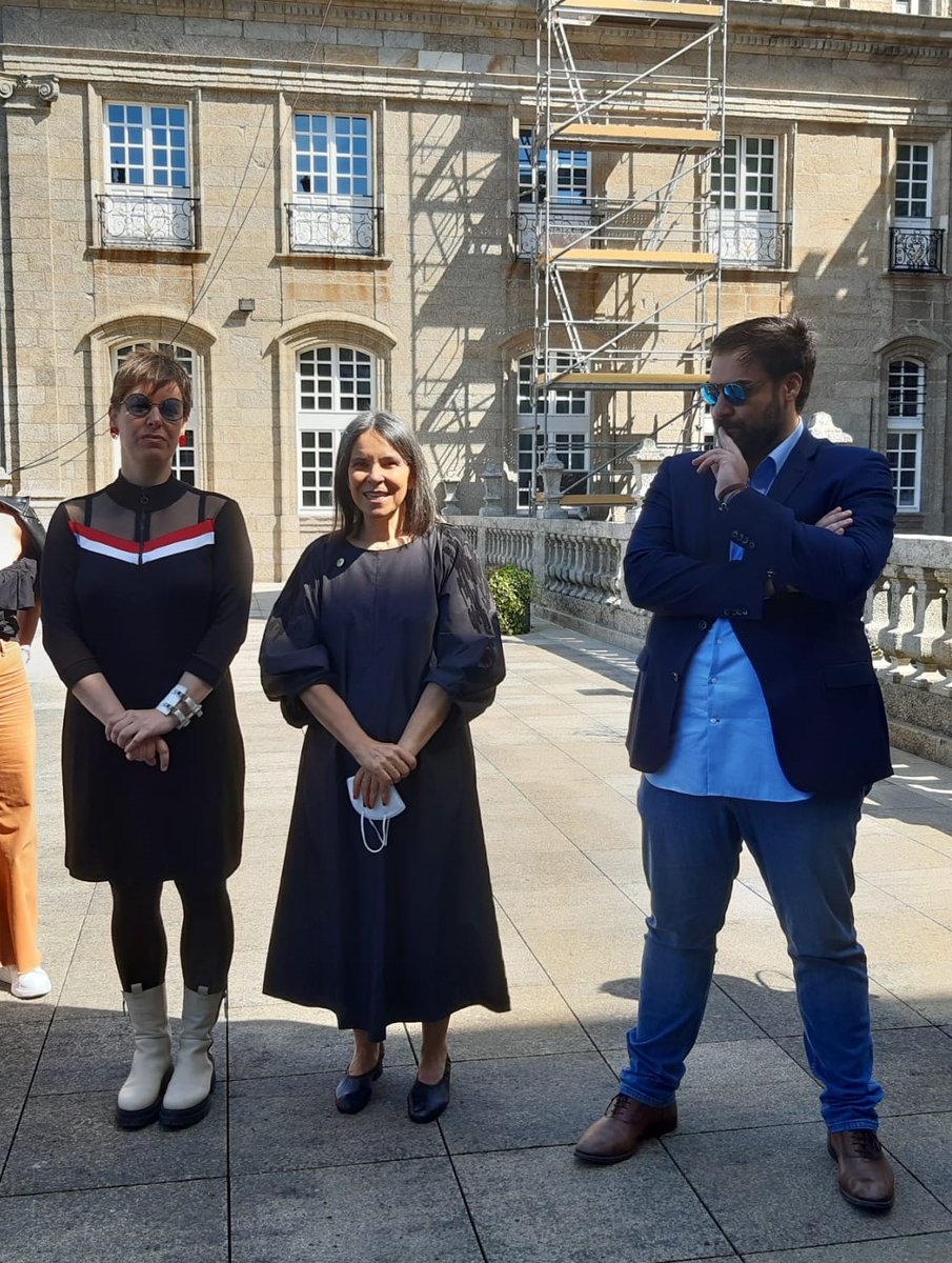 psdegsantiago's tweet photo. 🏬 A concelleira de Urbanismo e Cidade Histórica, @mrosonf, recibu á Asociación Galega de Inmobiliarias. #AGALIN, con motivo da celebración do III Congreso Inmobiliario de Galicia. https://t.co/R0BjZi5uwF