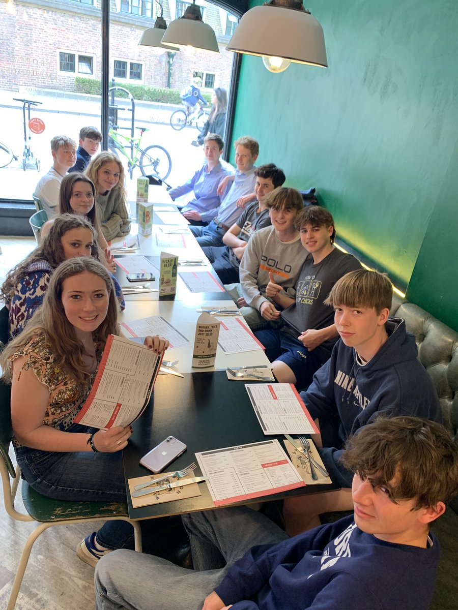 It was great to share a burger with the <a href="/LeysBarrett/">Leys Barrett House</a> Year 11s before they go on study leave. Wishing them all good luck with study leave and the exams.