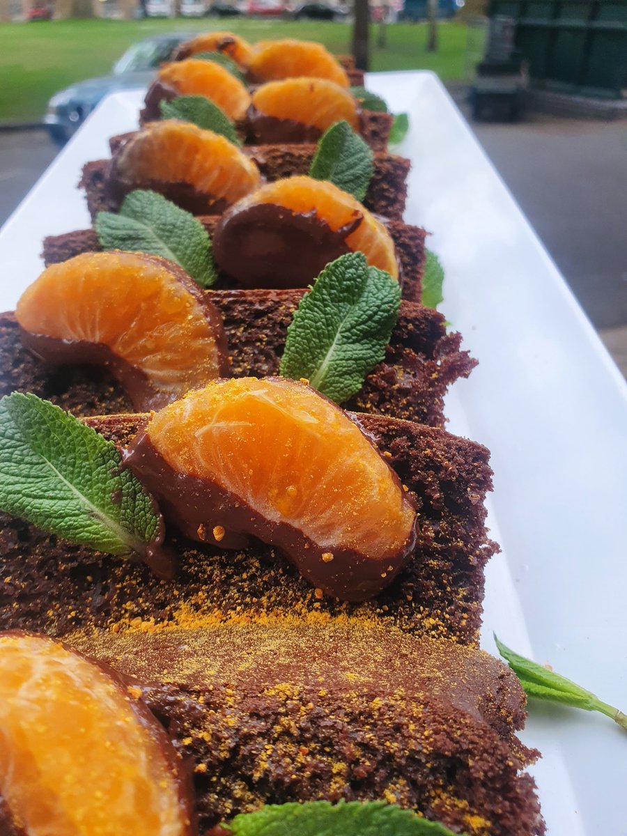HoweChoir's tweet image. Chocolate mint and satsuma. You cant resist!