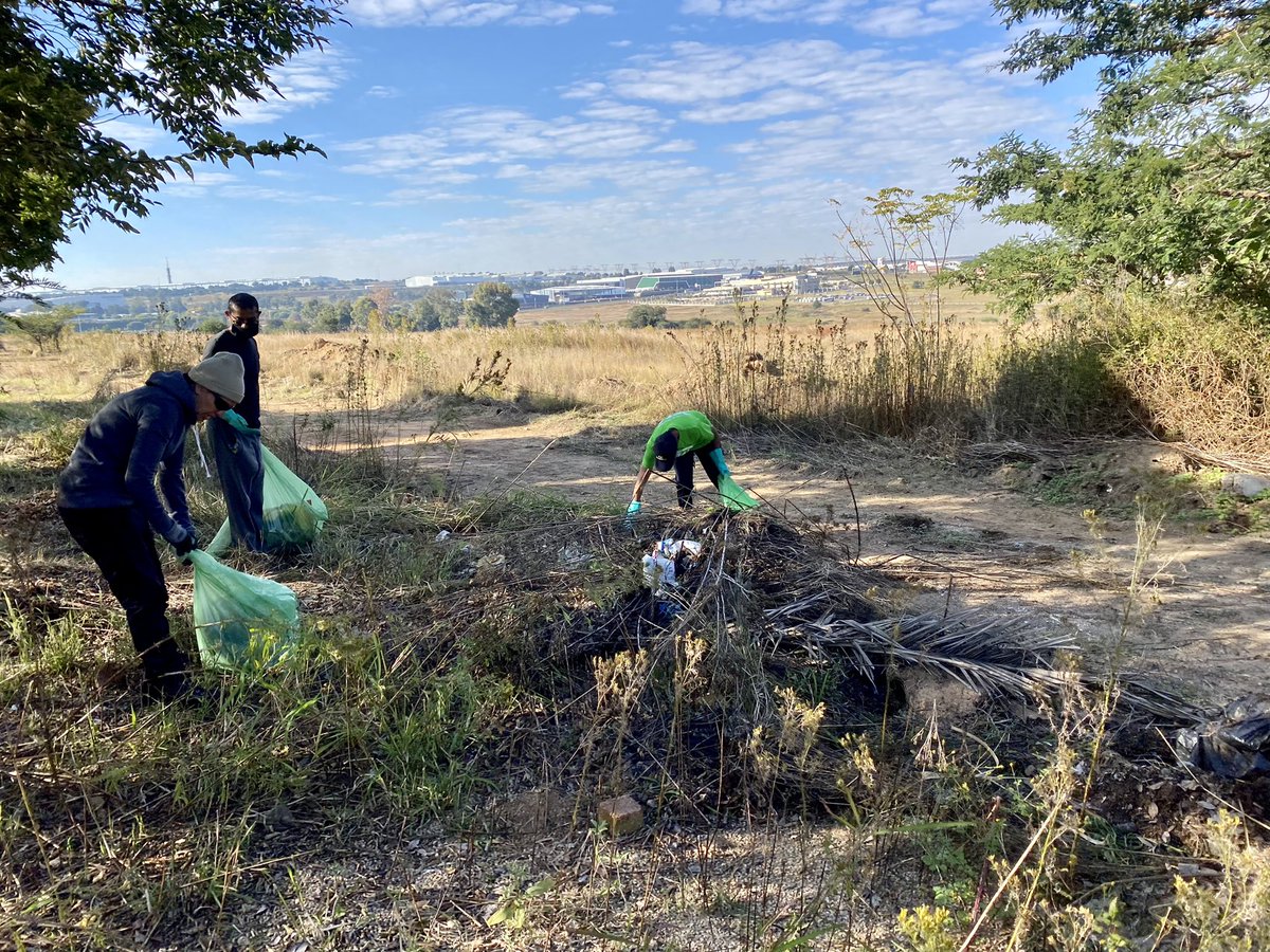 henriettefroh's tweet photo. With #ActionSA #Centurion #youth leader, Kago Modibedi and residents of #Ward64 cleaning along our new #CommunityRun path. One pile of rubbish at a time. @HermanMashaba @Action4SA @Rambohannes @yabohlale @ZenBeingZA @BonganiBaloyiBB https://t.co/ulgVTha455