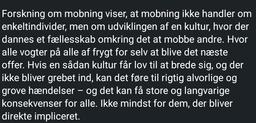 PrivatNissen's tweet photo. #Mobning #Herlufsholm
Helle Østergaard, dir. Mary Fonden: Mobbere og deres ofre befinder sig i en #kultur, hvor mobning kan foregå.
Ift. løsninger en givende måde at tænke mobning på, idet kultur kan ændres. #StopMobning
#IkkeEtIndvidueltProblem https://t.co/P7ZXC79I9u