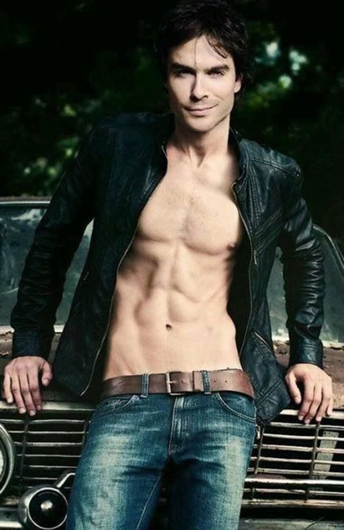 VampireBrother's tweet photo. #SexySaturday https://t.co/yvap7oQOfc