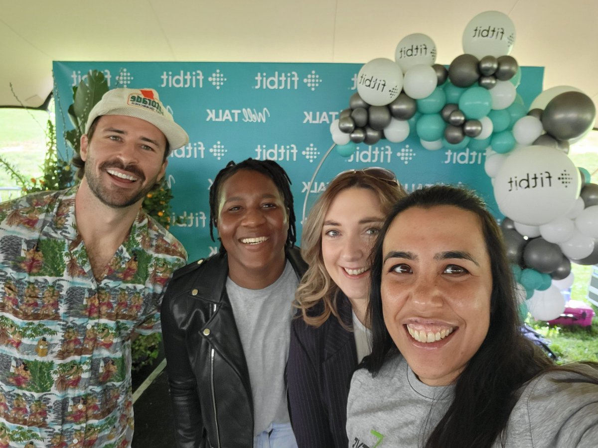 Dr_Hannah_McC's tweet photo. Well that was fun!
Thanks to everyone who came to listen to the @TYFIreland panel at #WellFest2022.
We were on the @fitbit #welltalk stage, talking fun, supports, resources, being plant moms and making sourdough! #youhadtobethere
Full of #gratitude to the panellists. https://t.co/2fdV9VWbPo
