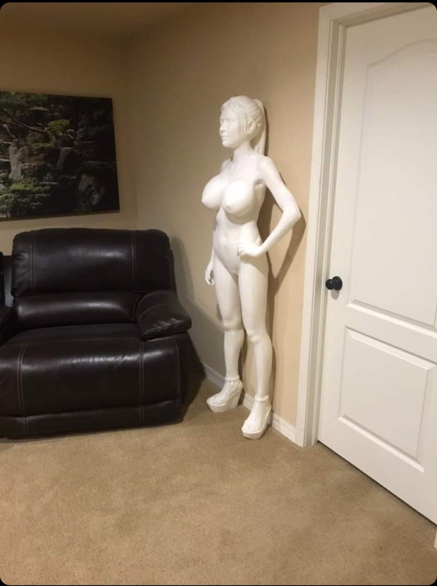 RealSexyCyborg's tweet photo. Sure you're cool but are you life size naked 3D printed Naomi in your living room cool😎 https://t.co/A6phCGH7hj