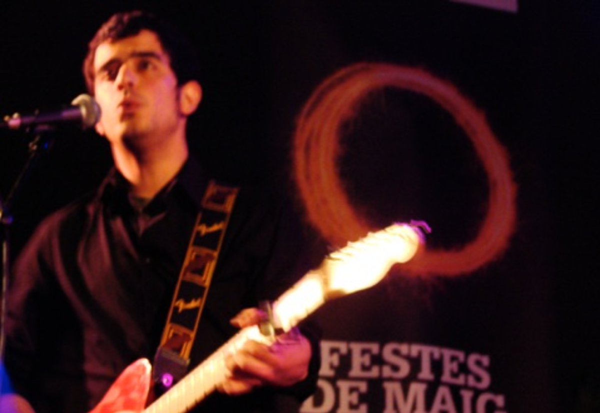 badalona's tweet photo. Els @GrupManel tornen avui a #Badalona. Els seu primer concert a la nostra ciutat fou l'11 de maig de 2009 a la Plaça Font i Cussó.

Hem creat una nova llista perquè el pugueu reviure. Repetiran alguna cançó, 13 anys més tard ?

https://t.co/MjYwNPReAv https://t.co/JlINOJisVU