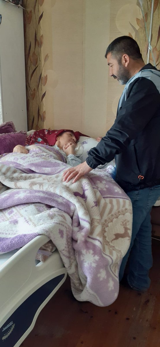 Anneler günün kutlu olsun (ANNEM)..!